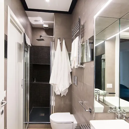 Domenichino Luxury *